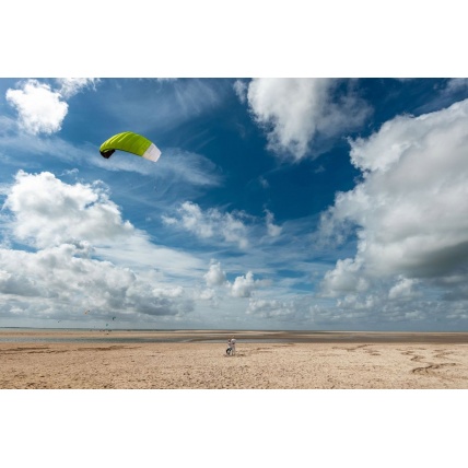 Peter Lynn Hornet Power Kite Flying