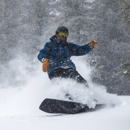 Never Summer Nokhu Mens 2026 Triple Camber Snowboard